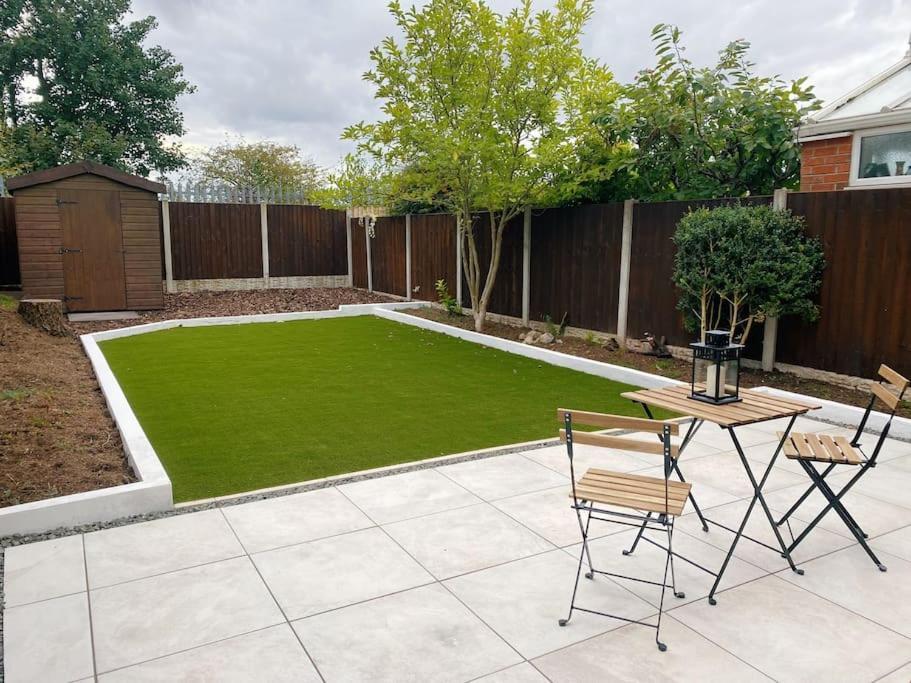 Railway House - Central Warrington - Sleeps 6 Εξωτερικό φωτογραφία